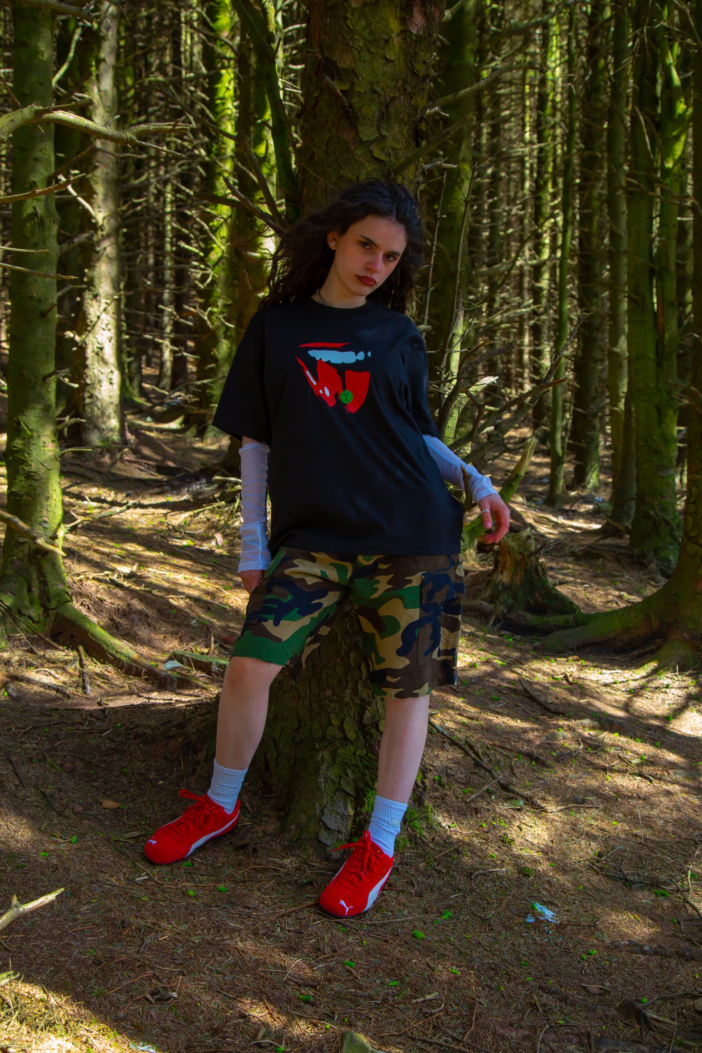 BADG!RL Tee Dubh