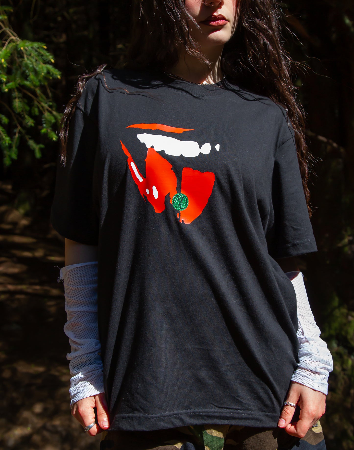 BADG!RL Tee Dubh